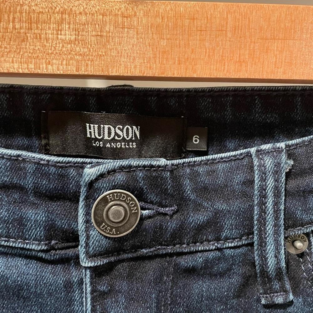 Hudson Jeans Women’s Deep Indigo Straight Jeans Size 6 - Picture 2 of 3